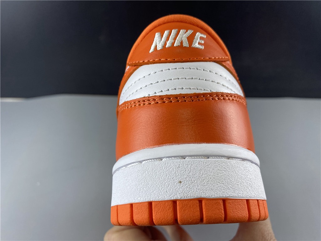 Khaki24 Nike Dunk SB low CU1726-101